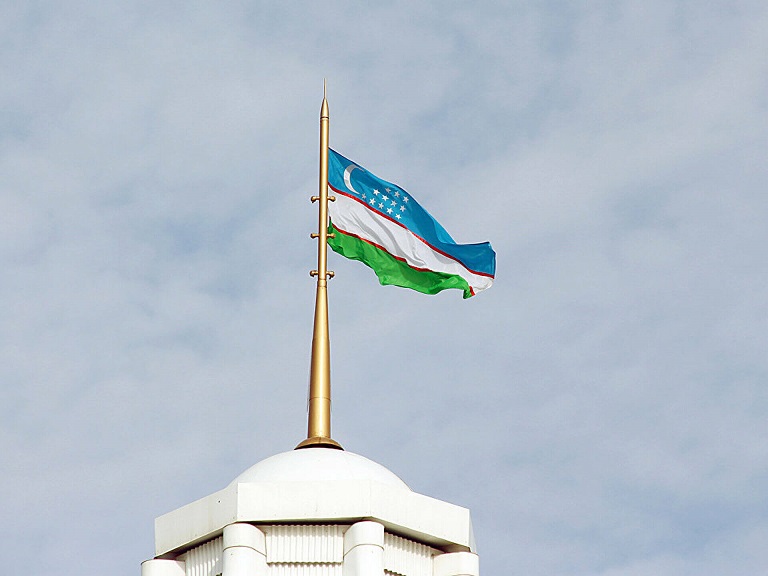 В Узбекистане учительница избила школьника за просьбу вести урок на русском языке