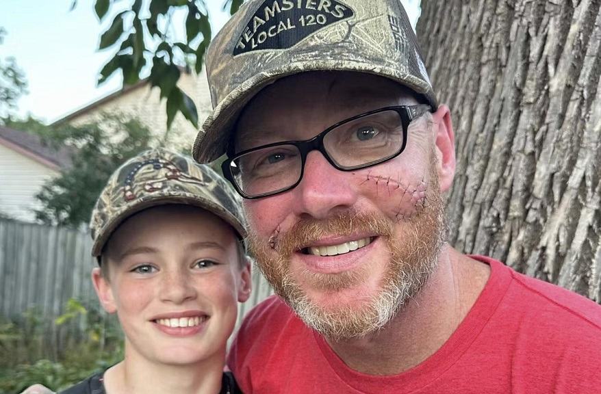 В США 12-летний мальчик спас отца от медведя 