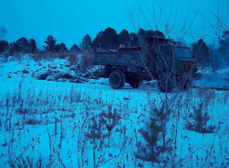 Амурчанин заплатит за то, что сбросил грузовик отходов на окраине села