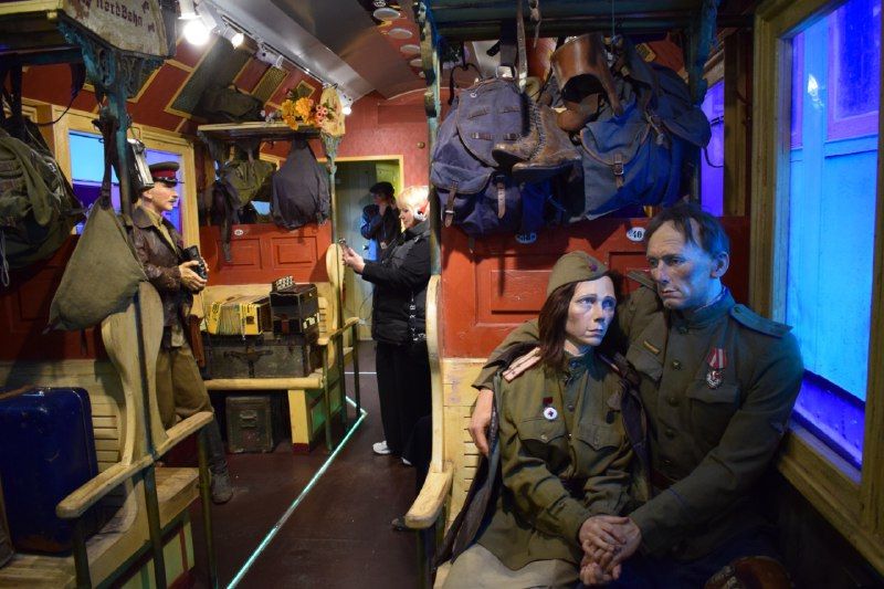 Сотни жителей Тынды посетили «Поезд Победы» в первый день стоянки