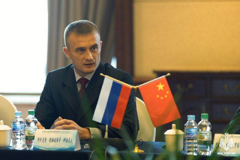 Русские и китайские спасатели встретились в Хэйхэ