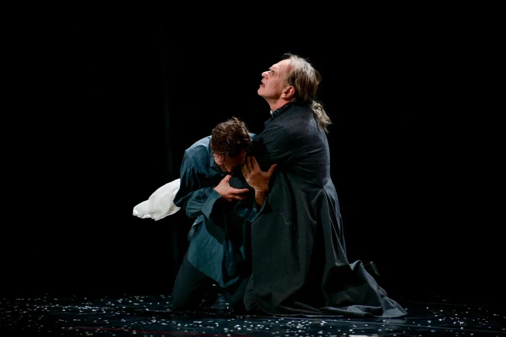 Алексей Гуськов рассказал амурчанам, как жить, если ты посредственность