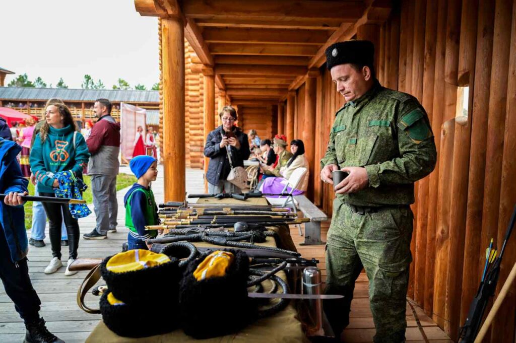 Фестиваль в Албазиноском остроге