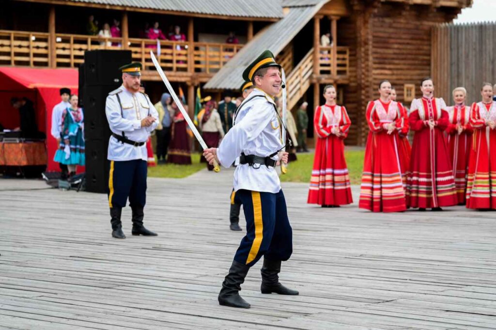Фестиваль в Албазиноском остроге