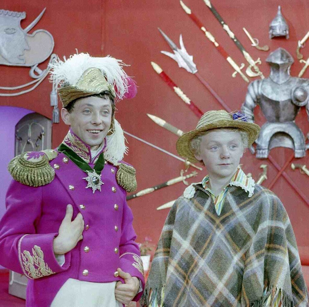 фильмы на вечер, лучшие фильмы, топ фильмов, что посмотреть, рейтинговые фильмы, фильмы с высоким рейтингом, фильме в стиле фэнтези, фэнтези, семейные фильмы