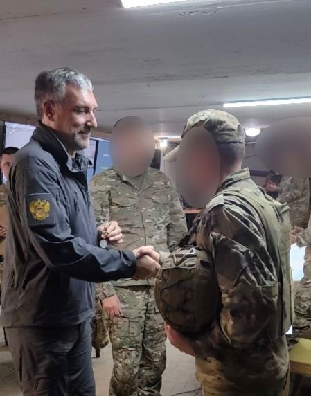 Амурским бойцам СВО передали технику и поздравления