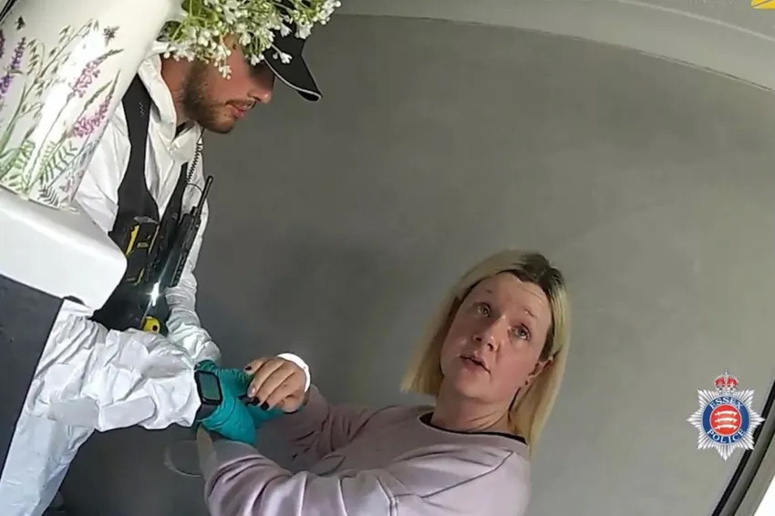 Жительница Великобритании убила родителей и четыре года жила с их телами