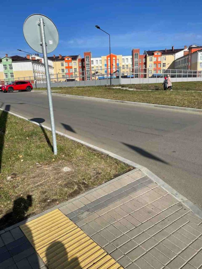 опасная парковка, школа № 16, Благовещенск