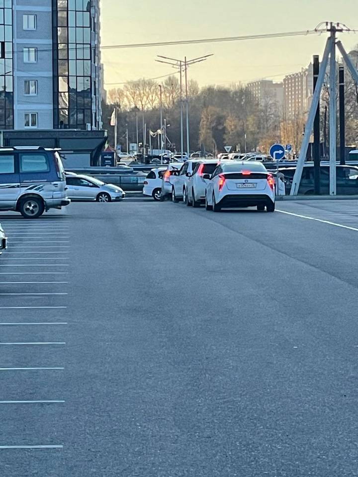 опасная парковка, школа № 16, Благовещенск