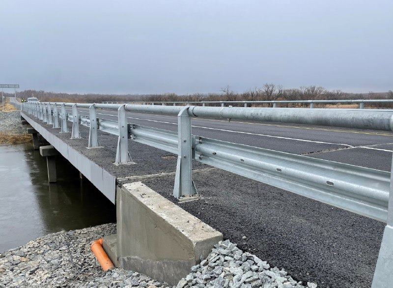 Возле амурского села появился современный мост 
