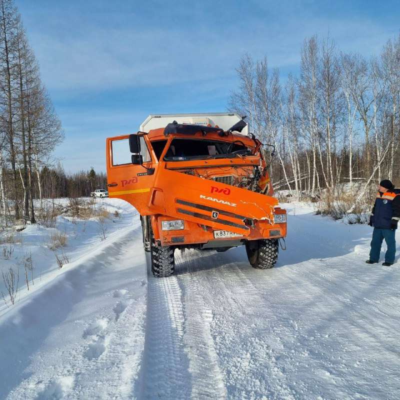 В Тындинском округе столкнулись два большегруза