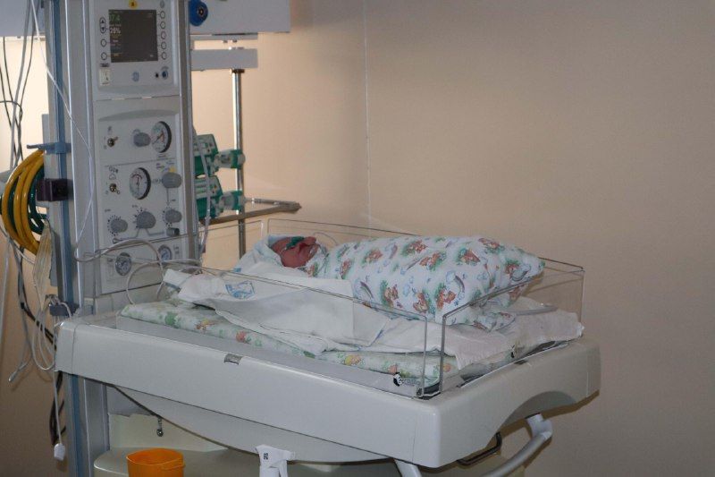 Юная амурчанка, родившаяся недоношенной, спустя восемь лет пришла поблагодарить врачей 