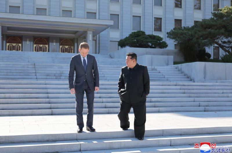 Александр Козлов встретился с Ким Чен Ыном