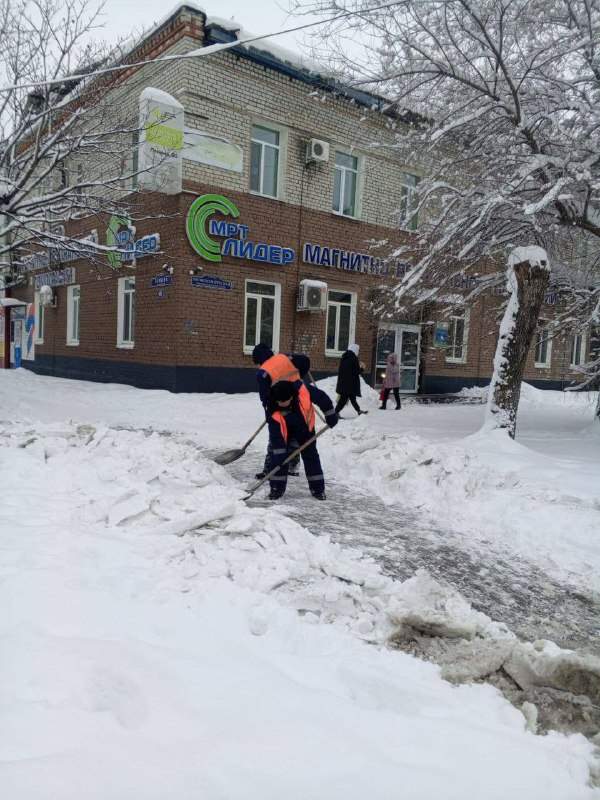Трудятся 22 часа в сутки: администрация Благовещенска отчиталась об уборке улиц
