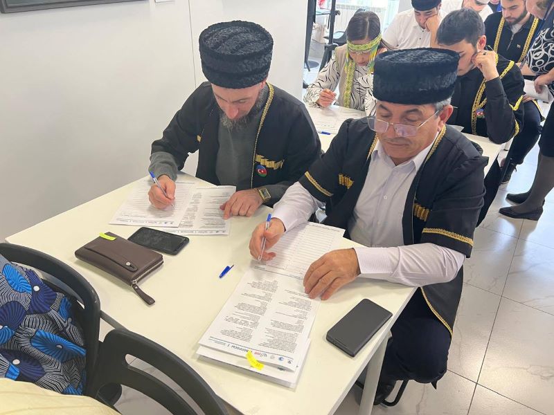 Министр культуры Приамурья ответила на вопросы о «длинном горле» и омовении младенцев