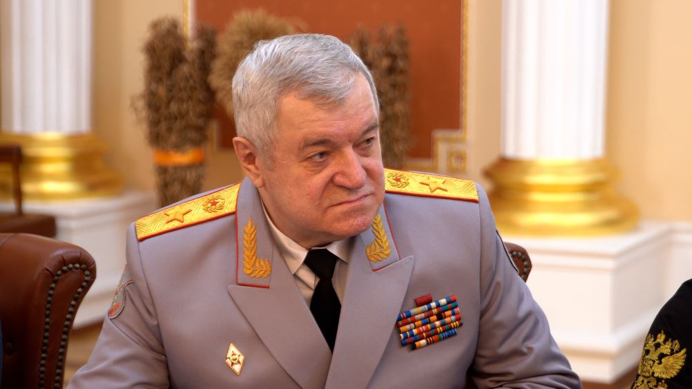 Губернатор Приамурья встретился с легендарными Героями России