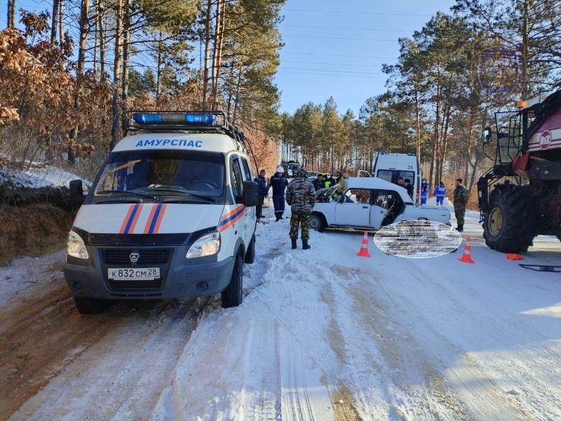 Всегда на посту: губернатор Приамурья поздравил с профессиональным праздником спасателей