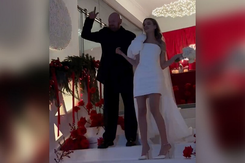 Режиссёр Марк Горобец женился на 18-летней актрисе Александрине Олексюк