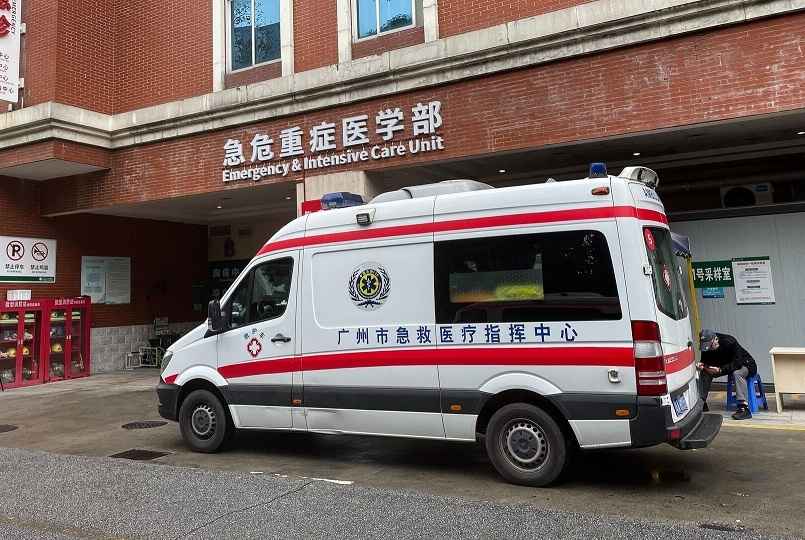 В Китае мужчина чуть не умер от инфаркта, помогая сыну с уроками