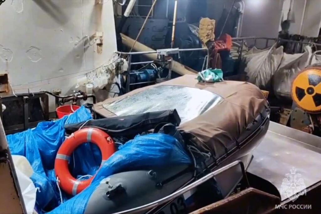 Выжившему в Охотском море Михаилу Пичугину грозит до семи лет тюрьмы