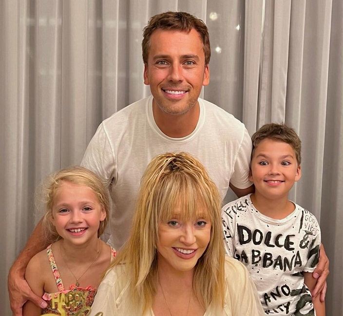 Пугачёва и Галкин* отправили детей учиться в Лондон