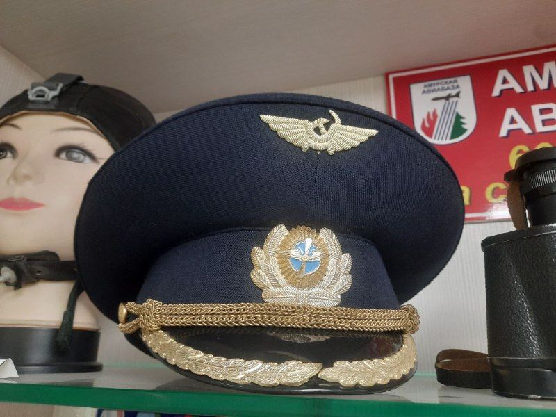 Радиостанция Гагарина и латунный огнетушитель: музей Амурской авиабазы похвастался экспонатами