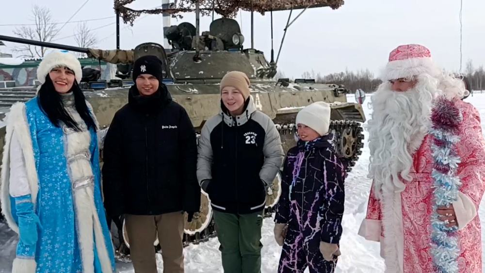 Амурские военнослужащие исполнили новогодние желания детей