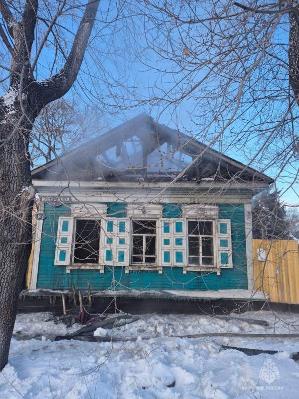 Спаслась через веранду: Благовещенка получила ожоги в страшном пожаре 