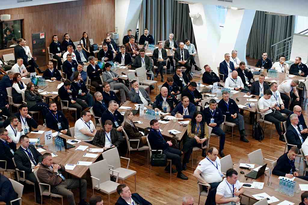 Василий Орлов рассказал о комплексном преображении амурских городов в Москве