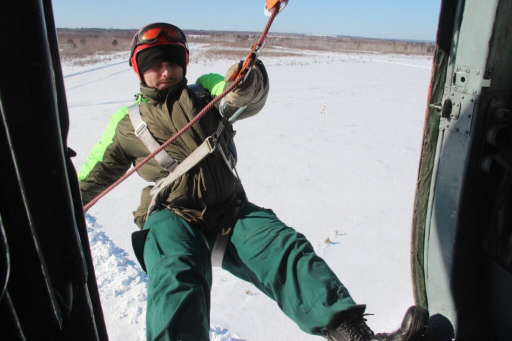 Амурские десантники подтвердили право тушить пожары