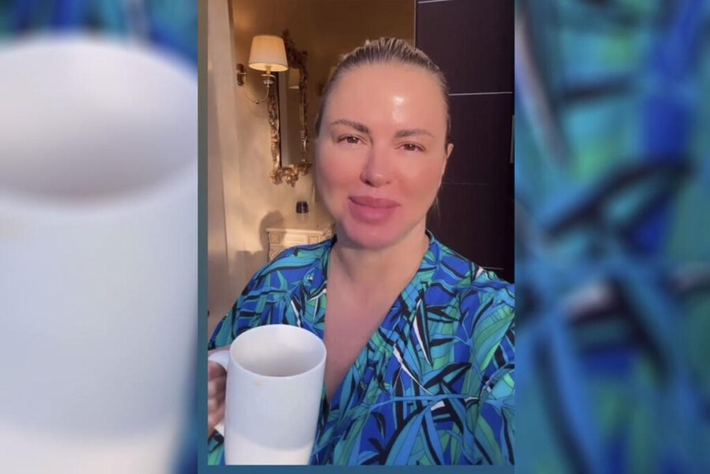 Анна Семенович