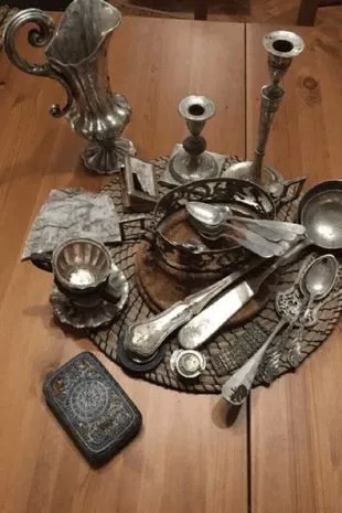 Американец нашел на Украине семейный клад по составленной отцом карте