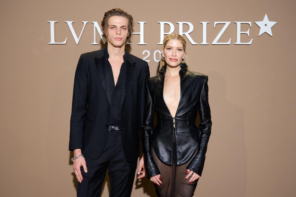 Лена Перминова вышла в свет с молодым бойфрендом после расставания с олигархом 