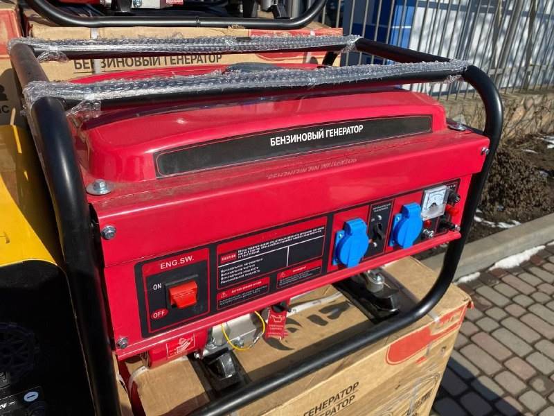 Василий Орлов показал, как Приамурье поддерживает бойцов СВО