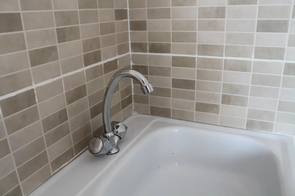 «Каждый день лотерея»: благовещенцы жалуются на перебои водоснабжения