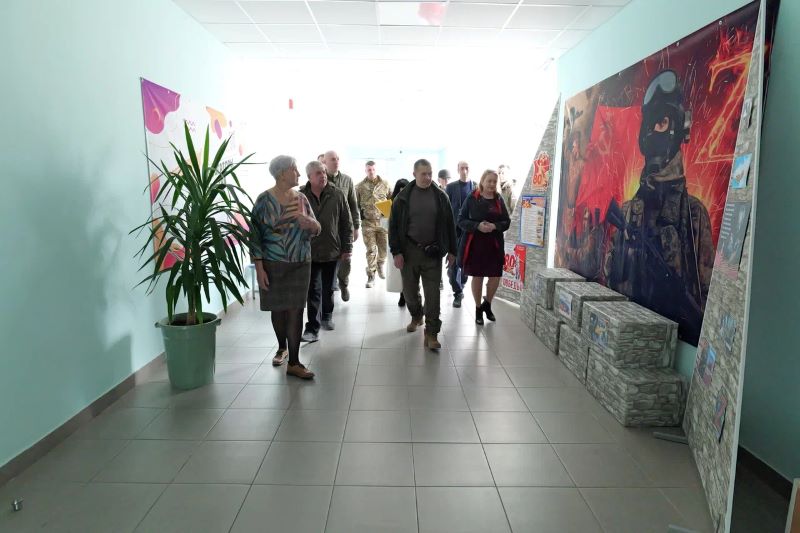 Юрий Трутнев проверил, как идет восстановление городов ДНР
