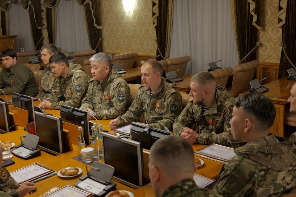 Юрий Трутнев встретился с чиновниками, которые служили на СВО