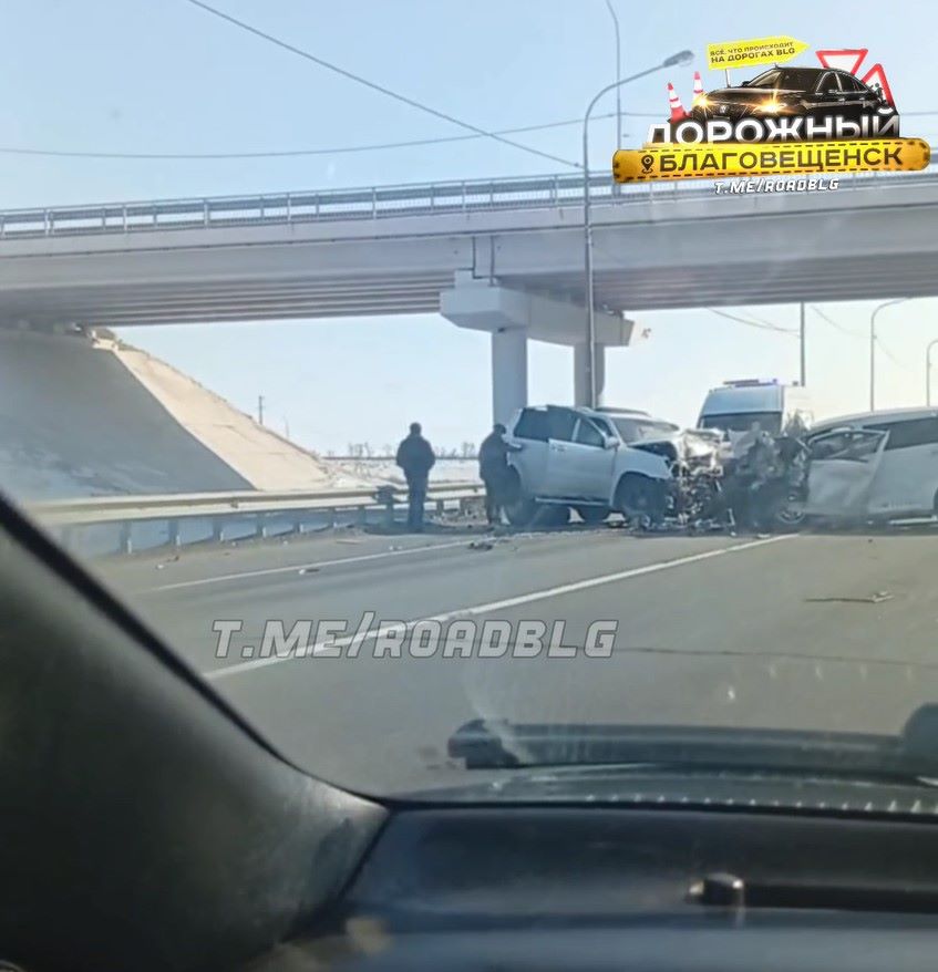 Соцсети: в Благовещенске в лобовом ДТП погибли люди