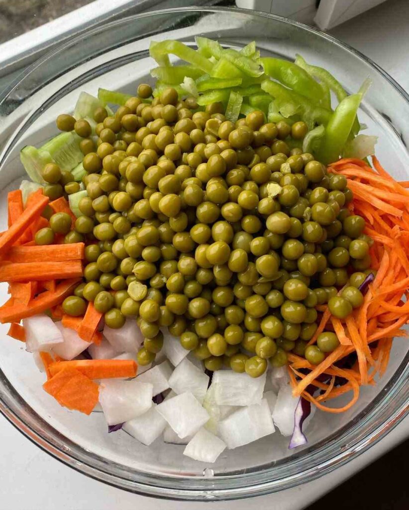 салаты рецепты, простые салаты, вкусные салаты, салат из капусты, рецепт салат, полезные салаты