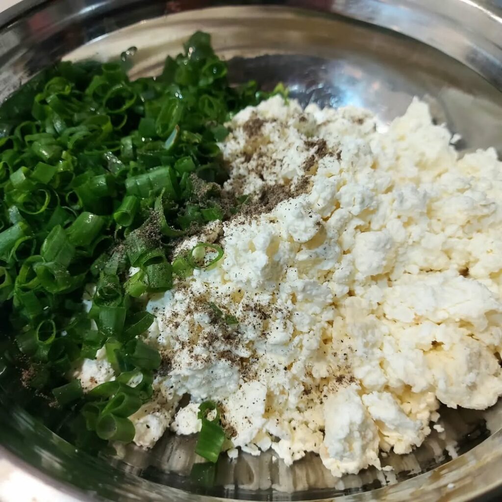 закуски на природу, рецепт закусок, рецепт маффинов, рулет с начинкой