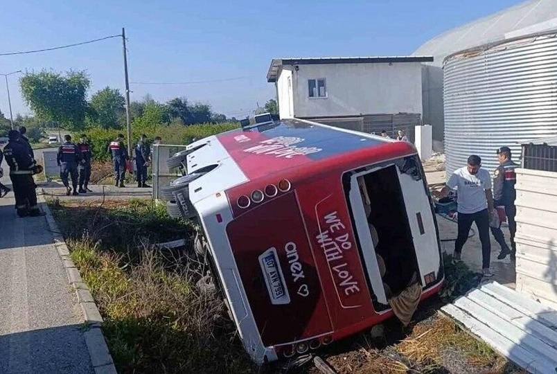 Российские туристы пострадали в ДТП с автобусом в Анталье