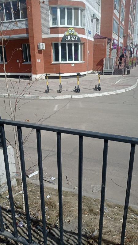 Самокаты как издевательство: жители Тепличного рассчитывают на особое отношение властей 