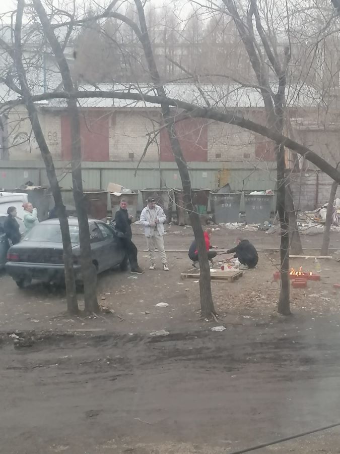 Жгли палеты и мусор: благовещенцы нашли необычное место для празднования Пасхи