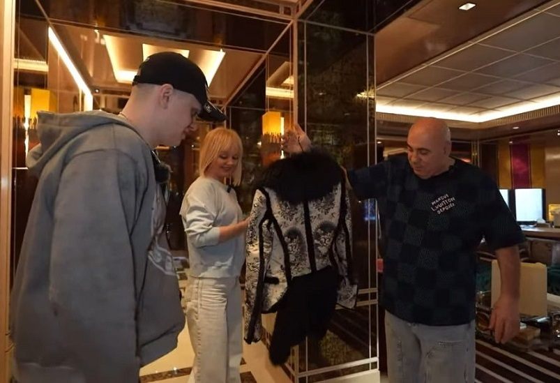 Валерия и Иосиф Пригожин показали свою квартиру площадью 320 квадратных метров