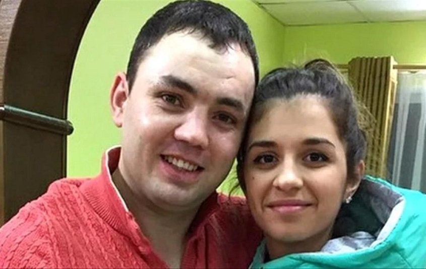 Алиана Устиненко и Александр Гобозов