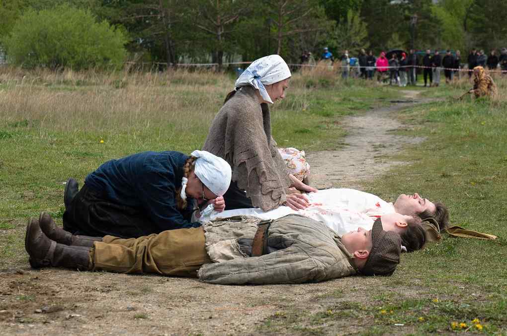 Инициаторами и организаторами театрализованной постановки-реконструкции стали:
Координационный центр по вопросам формирования у молодежи гражданской позиции, предупреждения межнациональных и межконфессиональных конфликтов, противодействия идеологии терроризма и профилактики экстремизма Амурской области;
Амурское отделения мотоклуба Ночные Волки, военно-патриотический клуба МотоПатриот;
ФГБОУ ВО «Амурский государственный университет».

Участниками постановки были студенты и преподаватели Амурского государственного университета, обучающиеся и учителя общеобразовательного лицея АмГУ, актёры театра Дебют.
