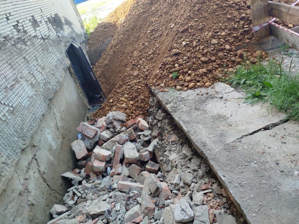 аварийный дом