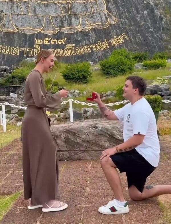 Сын Михаила Круга сделал предложение невесте, которую нашёл на шоу «Давай поженимся»