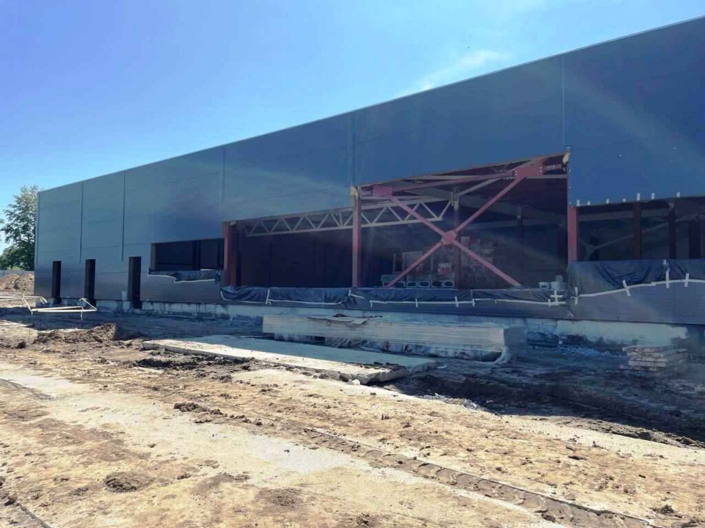 Стало известно, когда в Приамурье откроется спорткомплекс с ледовым полем