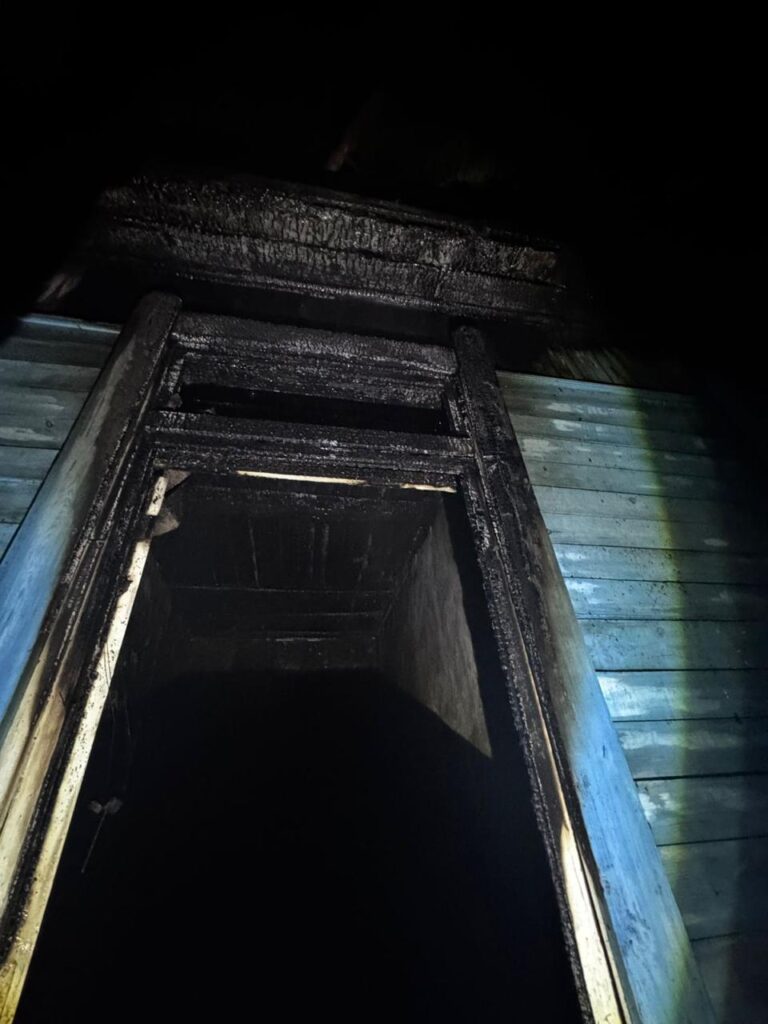 Поджог? В амурском поселке сгорела библиотека